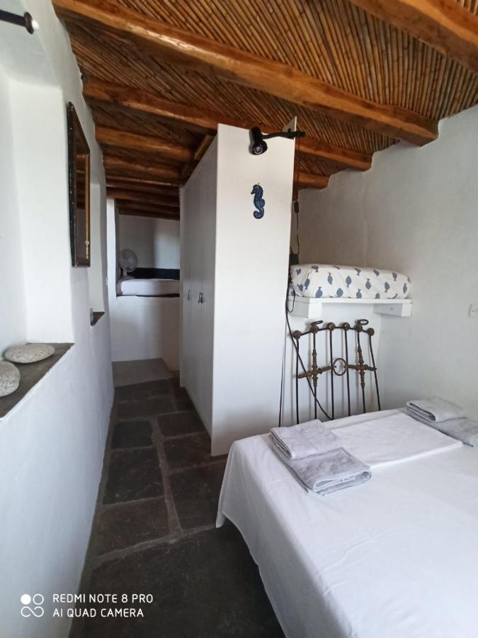 Traditional Stone House With Breathtaking View Serifos Town 外观 照片