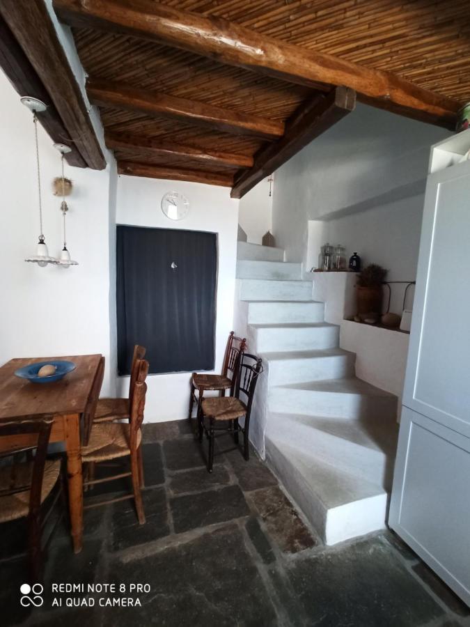 Traditional Stone House With Breathtaking View Serifos Town 外观 照片